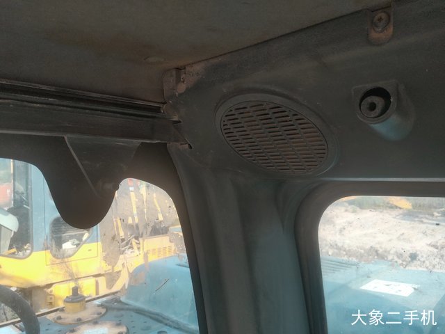 现代 R150LC-9 挖掘机