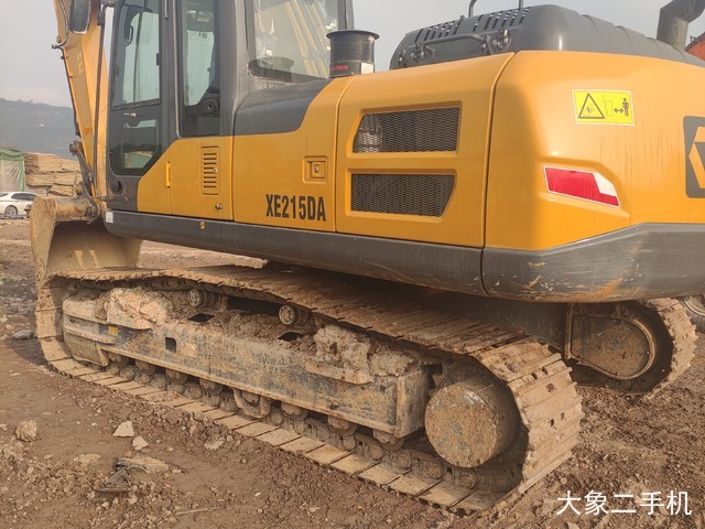徐工 XE215D 挖掘机