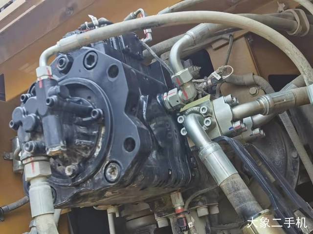 三一重工 SY375H 挖掘机