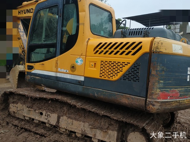 现代 R150LC-9 挖掘机