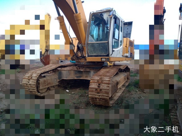 利勃海尔 R944B 挖掘机