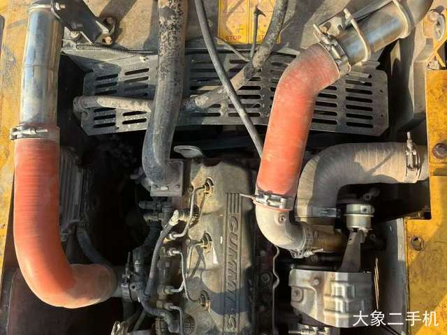 徐工 XE150D 挖掘机