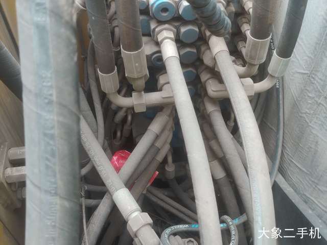 山东临工 E680F 挖掘机