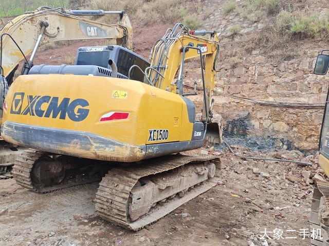 徐工 XE135D 挖掘机