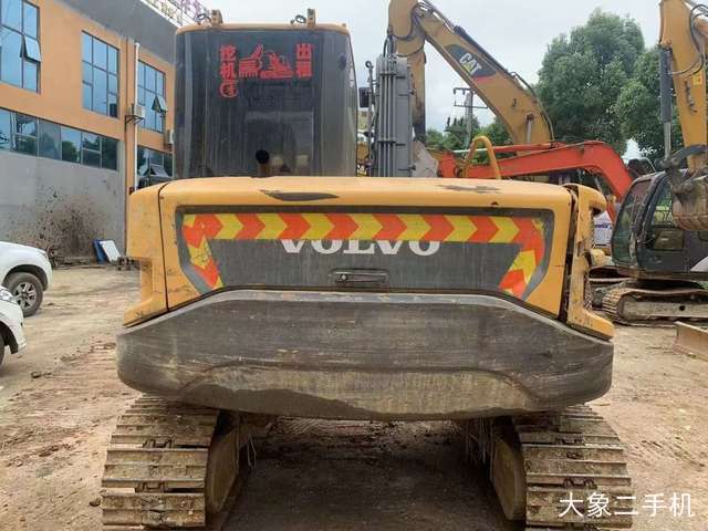 沃尔沃 EC80D 挖掘机