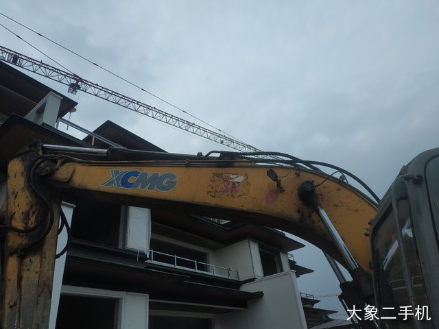 徐工 XE135B 挖掘机