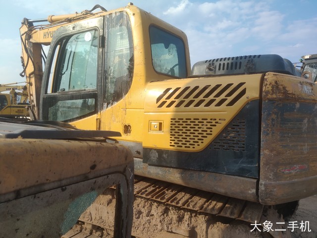 现代 R150LC-9 挖掘机