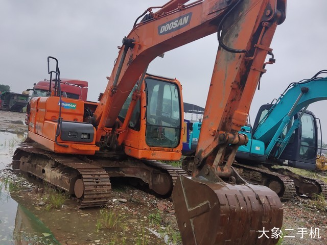 斗山 DX120-9C 挖掘机