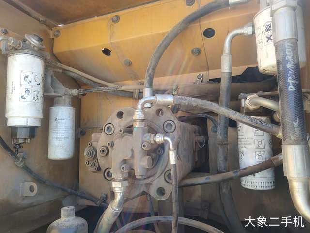 山东临工 E6225F 挖掘机