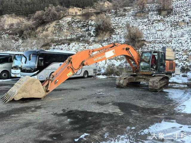 日立 EX270 挖掘机