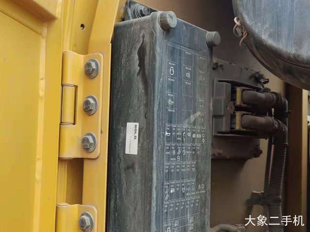 山东临工 E6300F 挖掘机