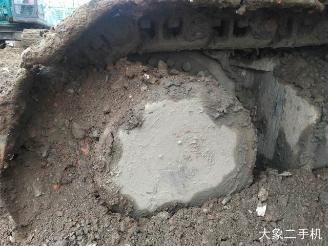 神钢 SK350LC-8 挖掘机