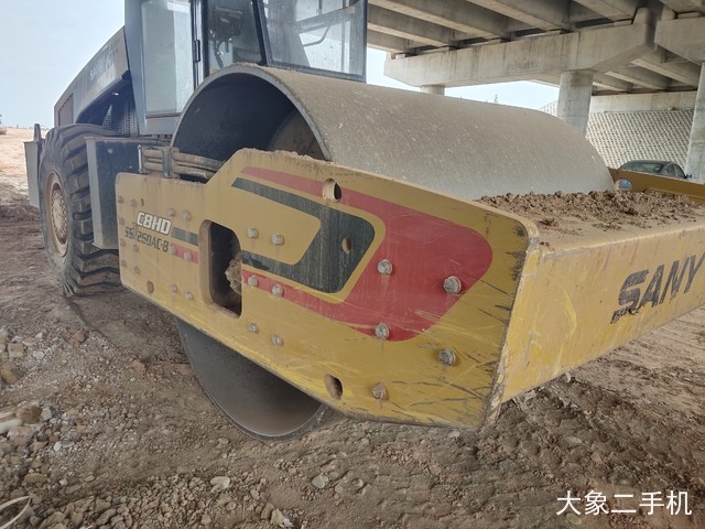 三一重工 SSR260AC-8全液压 压路机