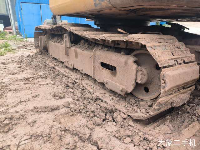 徐工 XE60D 挖掘机