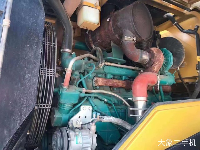 山东临工 L968F 装载机