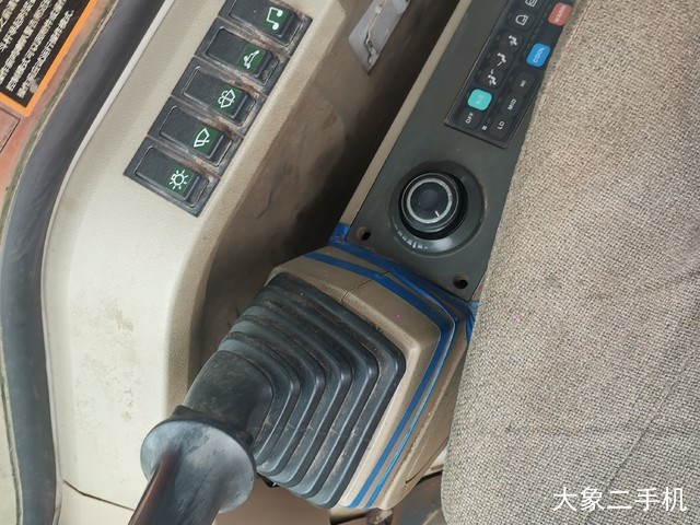 斗山 DH225LC-9 挖掘机