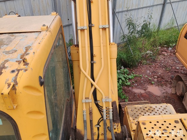 山东临工 LG6150 挖掘机