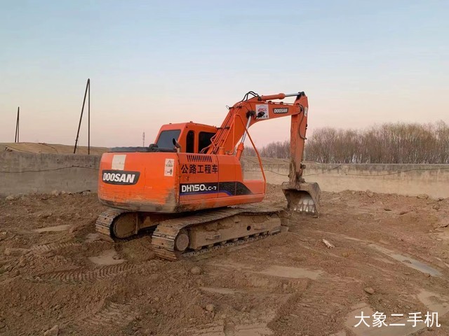 斗山 DH150-7 挖掘机
