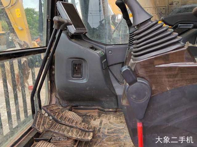 三一重工 SY375H 挖掘机