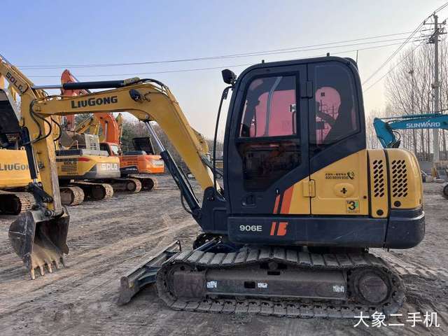 柳工 CLG906D 挖掘机
