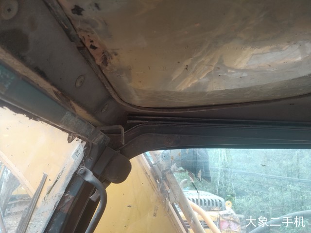 现代 R150LC-9 挖掘机