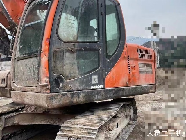 斗山 DX120-9C 挖掘机