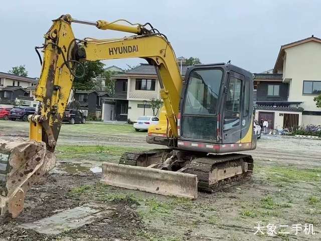 现代 R80-7 挖掘机