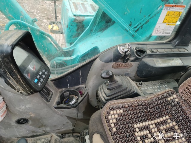 神钢 SK350LC-8 挖掘机