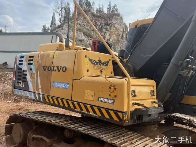 沃尔沃 PC35MR-2 挖掘机