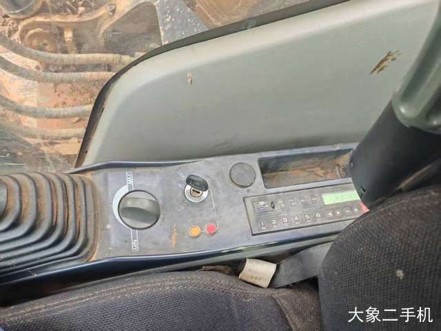 三一重工 SY225C 挖掘机