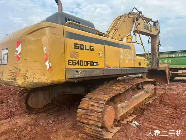 山东临工 LG6400E 挖掘机