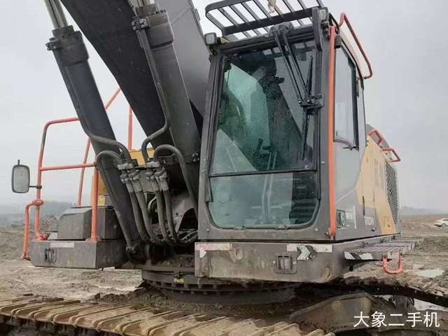 沃尔沃 EC480DL 挖掘机