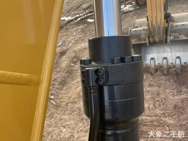 三一重工 SY245H 挖掘机