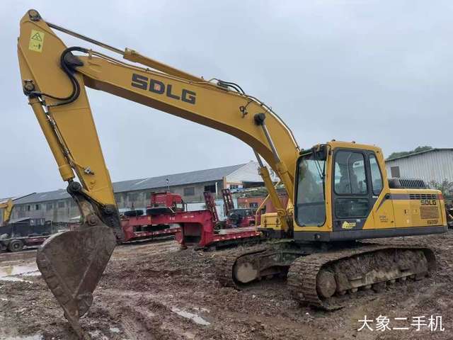 山东临工 E6210F 挖掘机