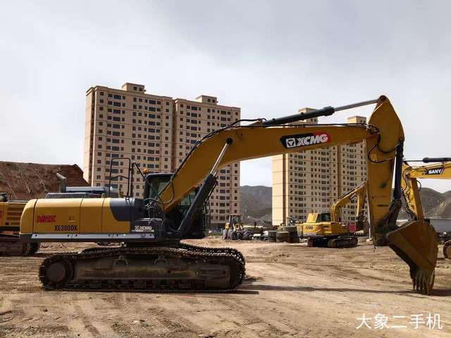 徐工 XE335DK 挖掘机