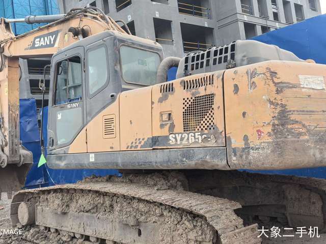 三一重工 SY265C 挖掘机