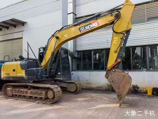 徐工 XE135D 挖掘机
