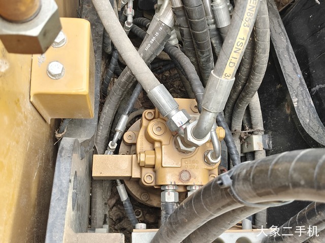 三一重工 SY75C 挖掘机