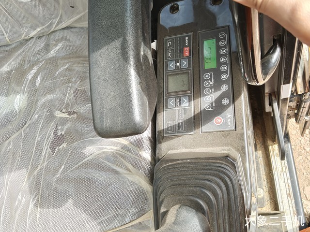 三一重工 SY75C 挖掘机