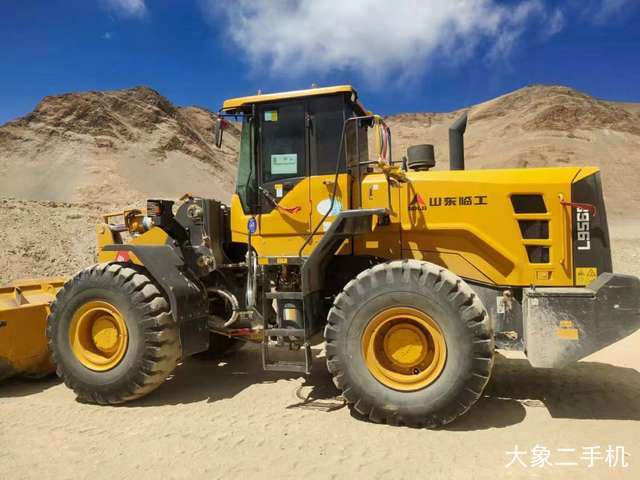 山东临工 L956F 装载机