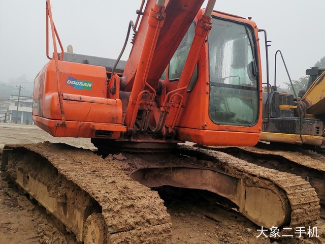 斗山 DH220LC-9E 挖掘机