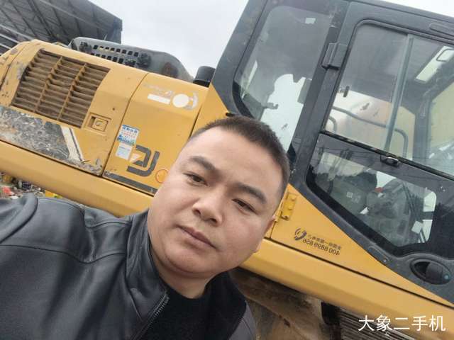 柳工 CLG920E 挖掘机