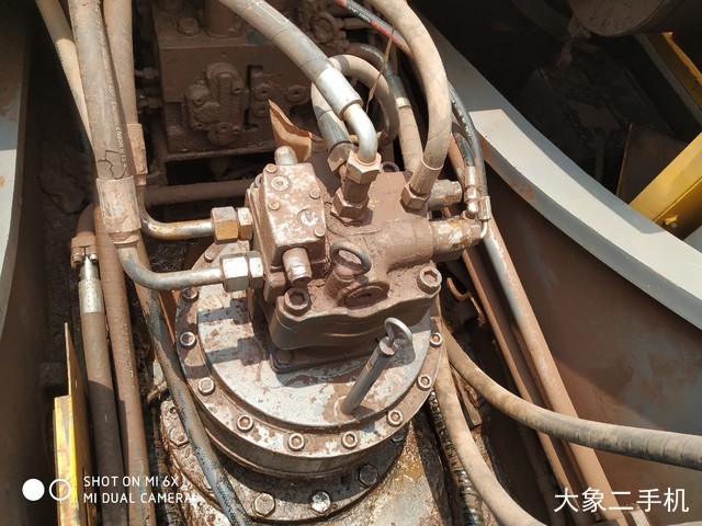 徐工 XE335C 挖掘机