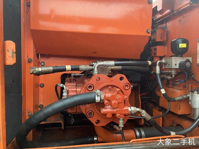 斗山 DH220 挖掘机