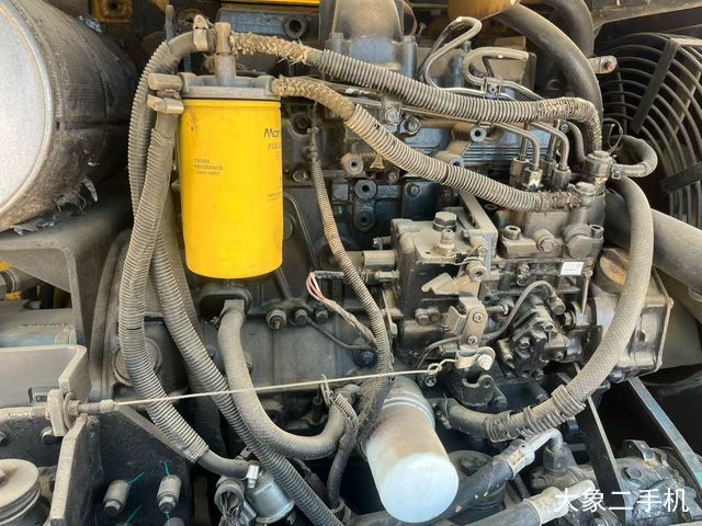 山东临工 E685F 挖掘机