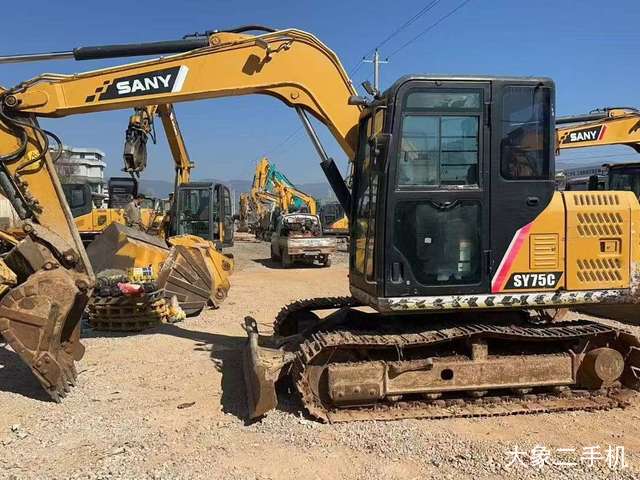 三一重工 SY75C 挖掘机