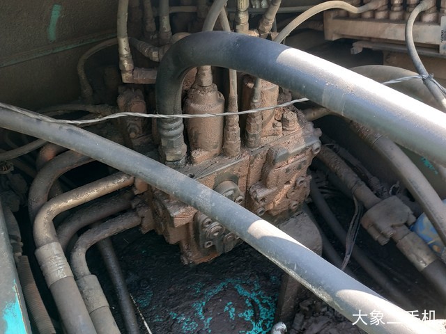 神钢 SK350LC-8 挖掘机