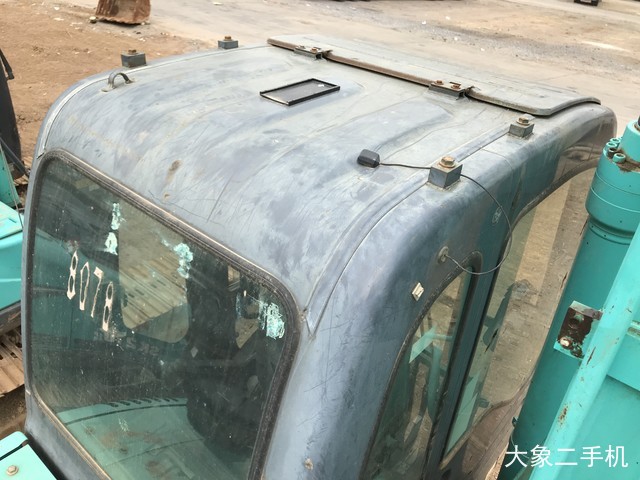 神钢 SK210LC-8 挖掘机