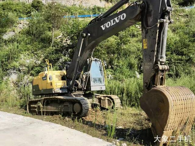 沃尔沃 EC350D 挖掘机