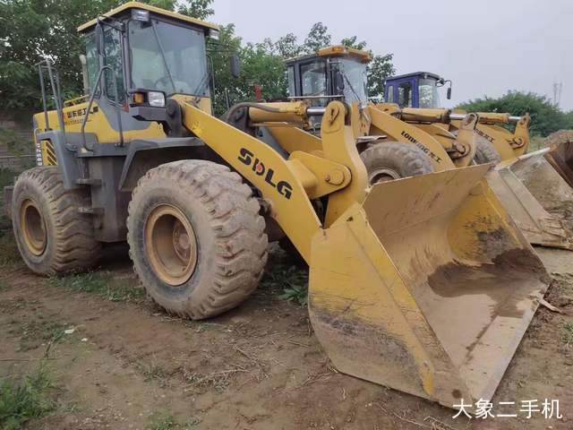 山东临工 LG952H 装载机